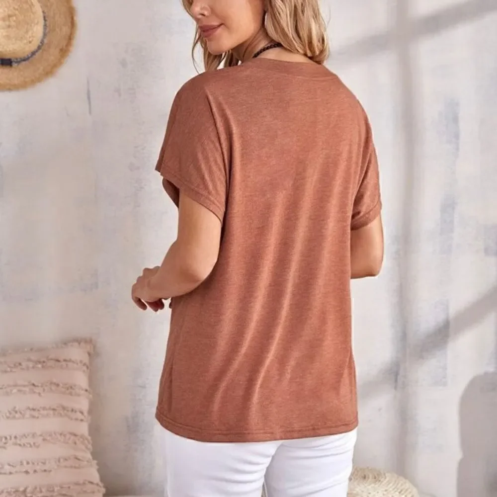 Emery Rose Women’s Size Medium Comfy V-neck Batwing Short Sleeves Tee